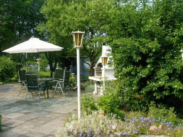 Waldpension Zum Felsenkeller Lichtenfels-Sachsenberg Εξωτερικό φωτογραφία
